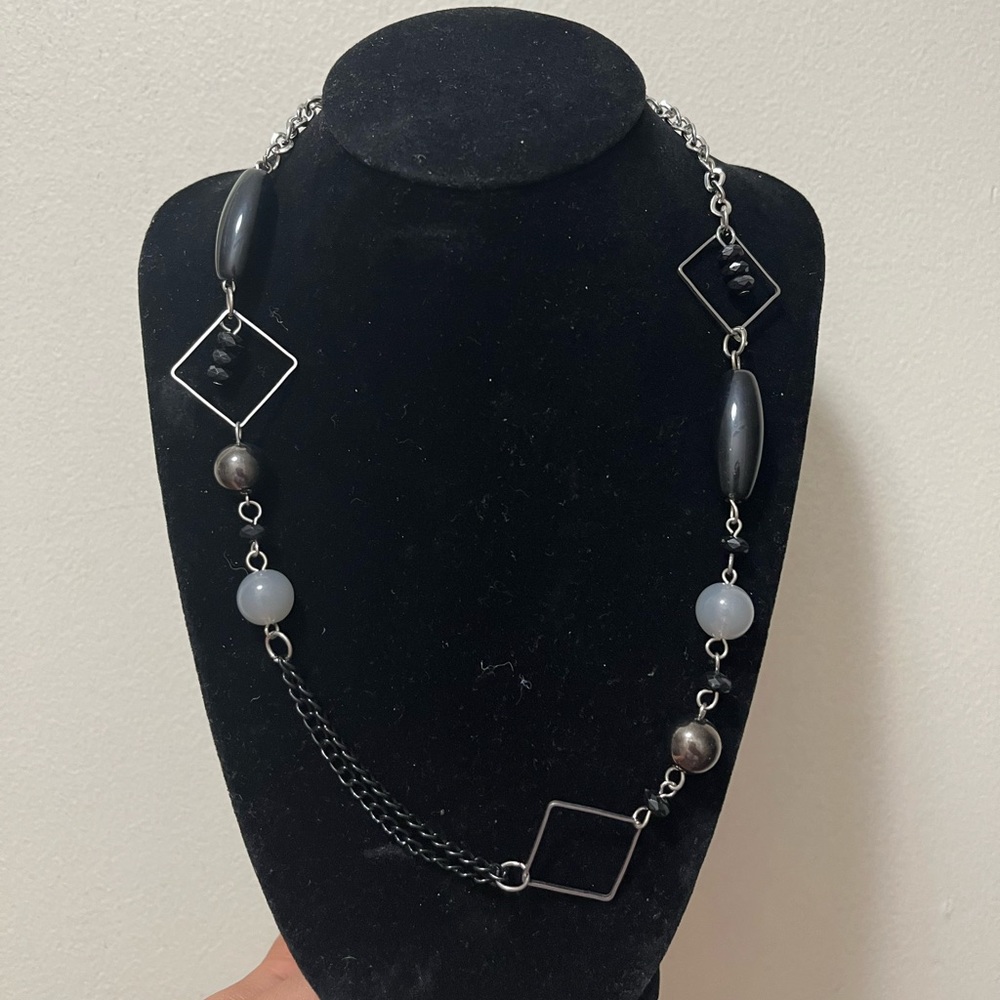 🌹New 🎉 Diamond shape necklace